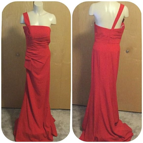 Terani one Shoulder straight Neck Column Gown - Picture 2 of 9